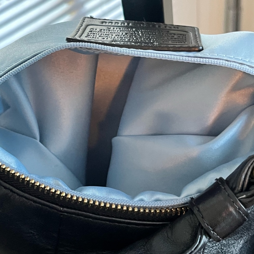 COACH PRE-LOVED AUTHENTIC GENUINE BLACK LEATHER & GOLD HARDWARE CROSSBODY BAG - Picture 12 of 17